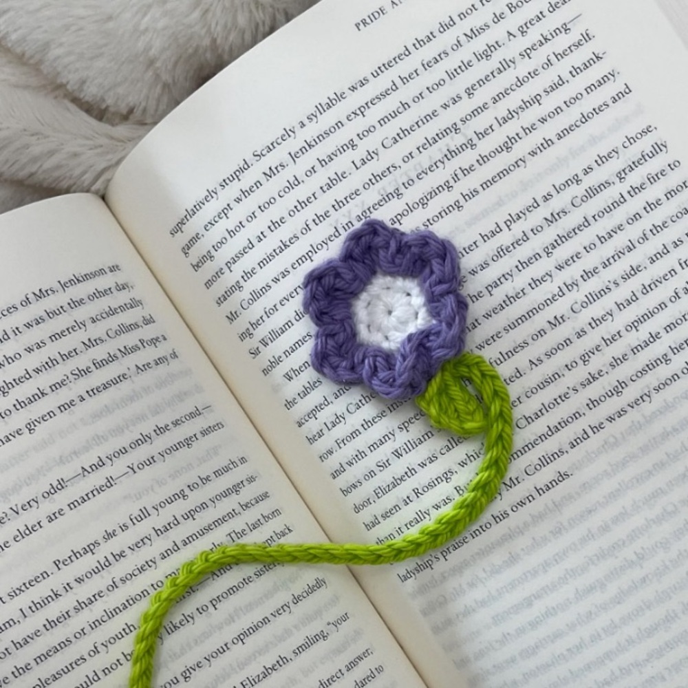 Handmade Crochet Bookmark- set of 4 - Picture 4 of 5